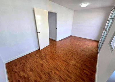 Townhouses for sale Nawamin Road : For sale or purchase: Townhome, Prasert Manukit Road, The Connect 9. Interested? Line: @951qfbfi