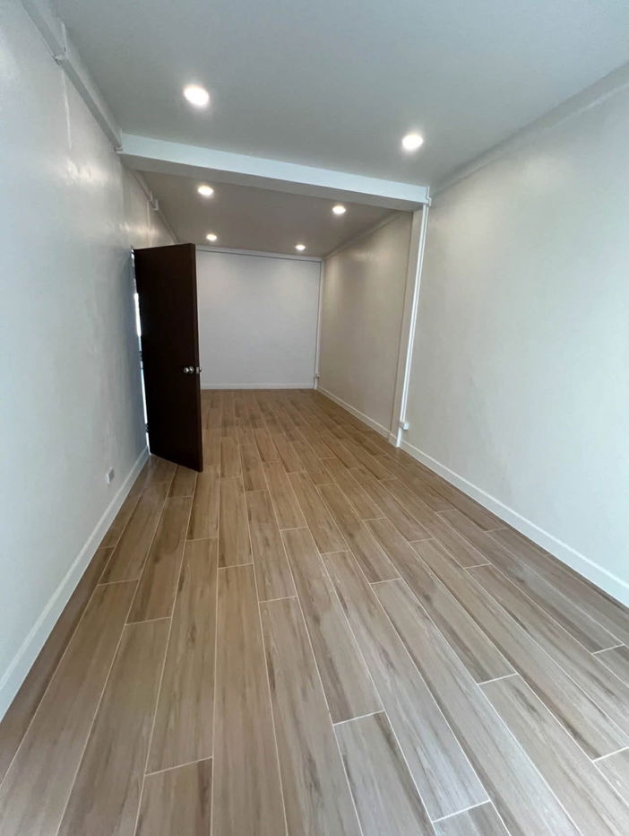 รูป 🏢 ให้เช่า Home Office 4 ชั้น | พระราม 9 ทำเลทอง 6 ห้องนอน 5 ห้องน้ำ ใกล้ Central & MRT ✨ Ready to Move in - รูปที่ 8/20