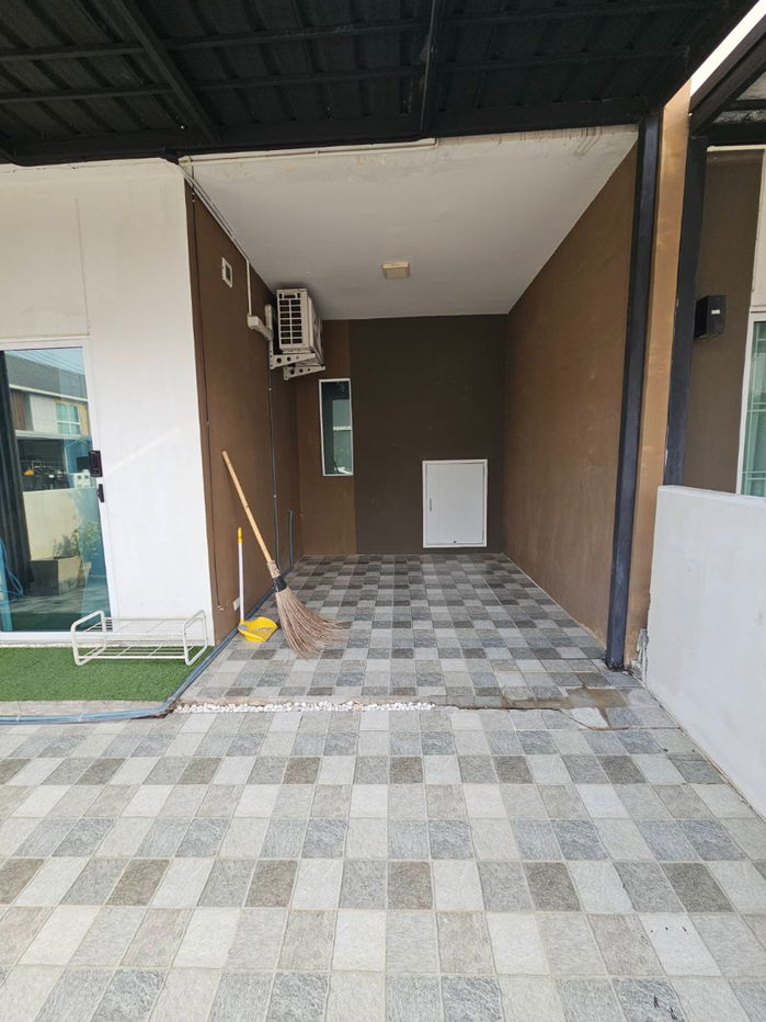 รูป T 1478 ให้เช่า ทาวน์โฮม 2 ชั้น ม.เดอะคอนเนค รามอินทรา-มีนบุรี2 บ้านสวย เฟอร์นิเจอร์ครบ ราคา 26,000 บาท - รูปที่ 2/16