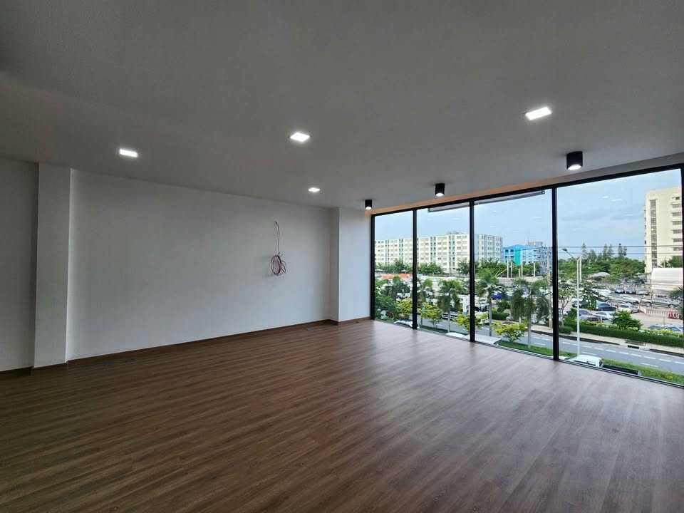 รูป LTH14040 – Home Office for Rent | H-Cape Biz Sector | 295 sqm | 3+ Rooms 3 Baths | Near BTS On Nut | 75K/Month | โฮมออฟฟิศให้เช่า เอชเคป บิซ เซคเตอร์ - รูปที่ 1/7