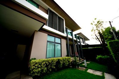 เช่าบ้านเดี่ยว กรุงเทพมหานคร : ให้เช่า เศรษฐสิริ อ่อนนุช-ศรี​นครินทร์​ (76 ตร.ว.) 4 นอน 3 น้ำ