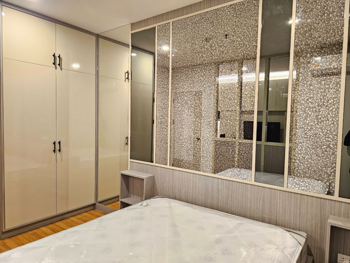 รูป 🏢 ให้เช่าคอนโด Lumpini Place รัชดา–สาธุ• BTS ช่องนนทรี💰 ค่าเช่า 13,500 บาท รหัส RS4387 - รูปที่ 9/14