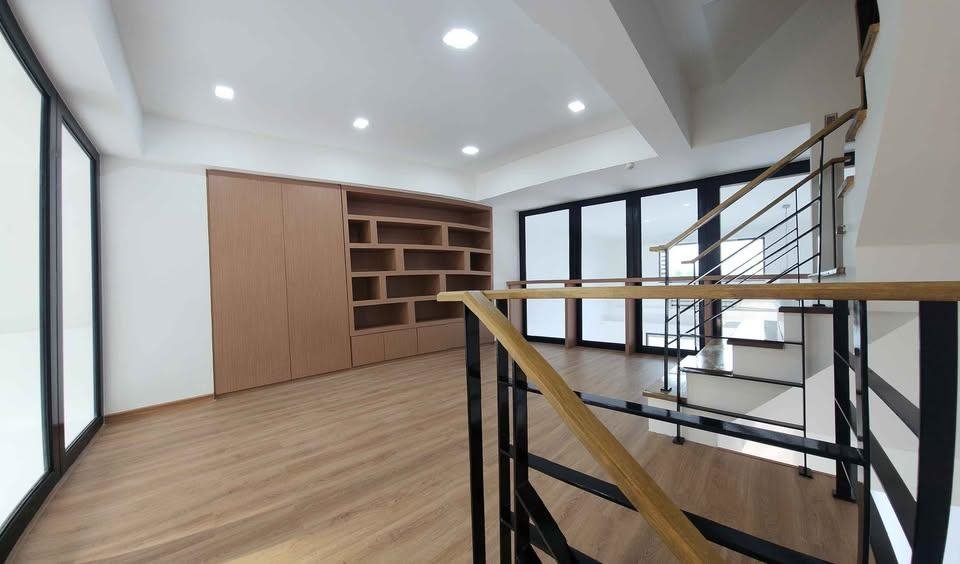 รูป LTH14040 – Home Office for Rent | H-Cape Biz Sector | 295 sqm | 3+ Rooms 3 Baths | Near BTS On Nut | 75K/Month | โฮมออฟฟิศให้เช่า เอชเคป บิซ เซคเตอร์ - รูปที่ 3/7