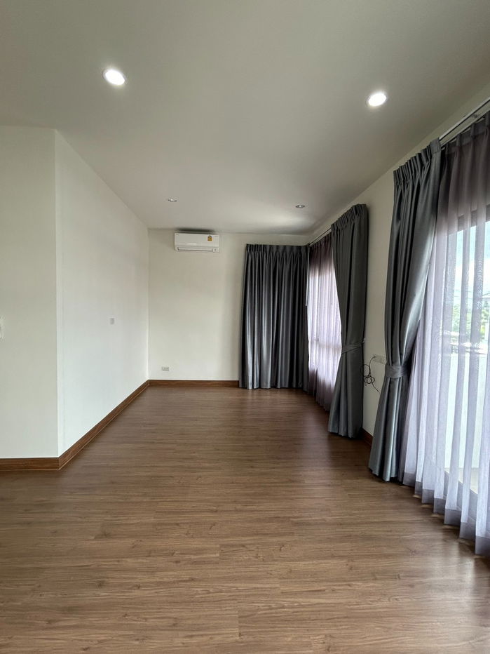 รูป ขายบ้านเดี่ยว 2 ชั้น โครงการ Breeze at Eastern Star Foresto บูรพาพัฒน์–สุขุมวิท ทำเลดี ใกล้นิคมมาบตาพุด เพียง 3.5 ลบ. - รูปที่ 8/19