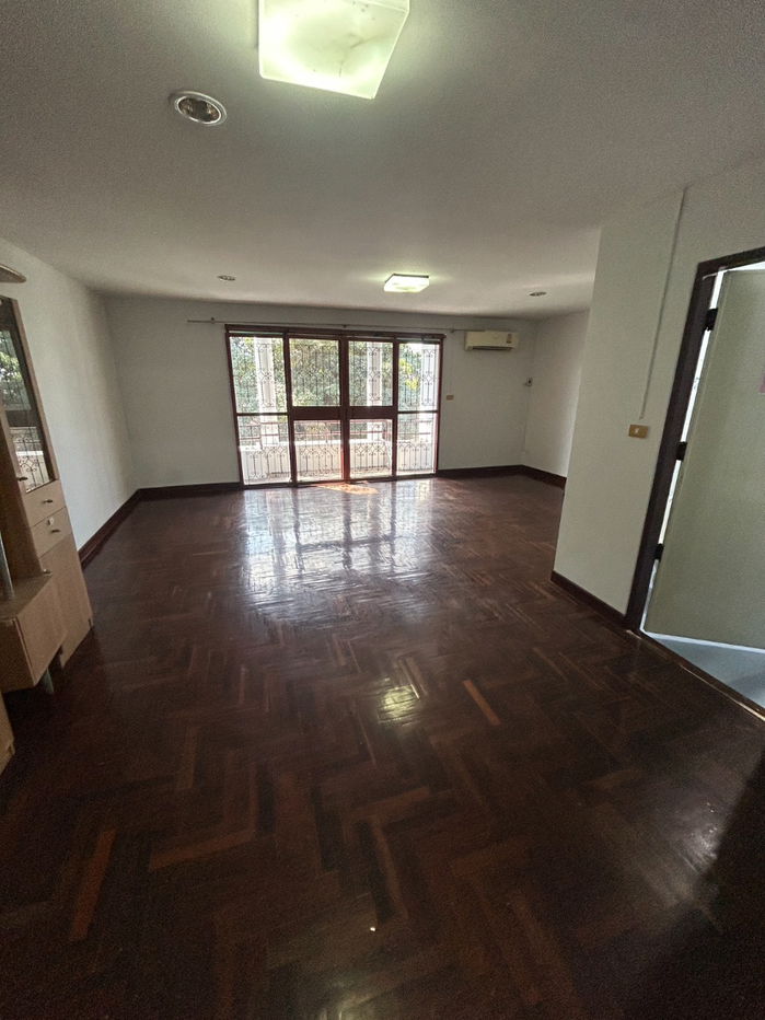 รูป Townhome for rent near BTS Punnawithi (SPSJP01) - รูปที่ 31/34