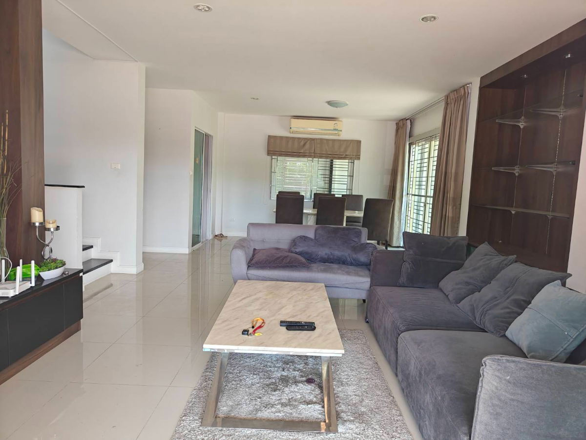 รูป บ้านเช่าเลควัลเล่ย์บ่อวิน LakeValley บ้าน2ชั้น3ห้องนอน3ห้องน้ำ2ที่จอดรถ หลังมุม! - รูปที่ 2/8