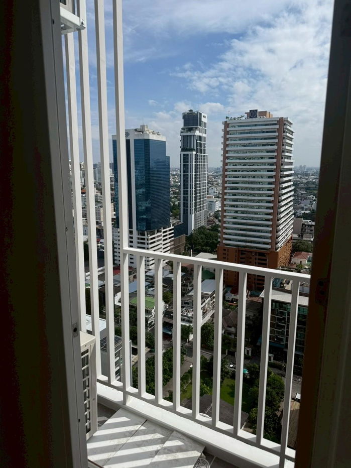 picture Room  RARE ITEM 𝐂𝐮𝐥𝐭𝐮𝐫𝐞 𝐓𝐡𝐨𝐧𝐠𝐥𝐨 - 14/26