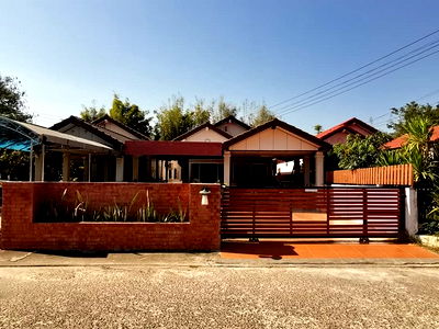 Houses for sale Surin : FOR SALE  HOUSE PROPERTY  1886150 BAHT.