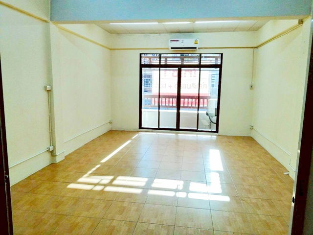 รูป เซนทรัลพระราม2 1.55กม. ไทวัสดุพระราม2 300ม. ให้เช่าอาคารพาณิชย์ 4 ชั้น 17ตร.วา. 272 ตร.ม.รพ.พระราม 2 600 ม. 4นอน โลตัส พระราม2 1.2กม. - รูปที่ 5/8