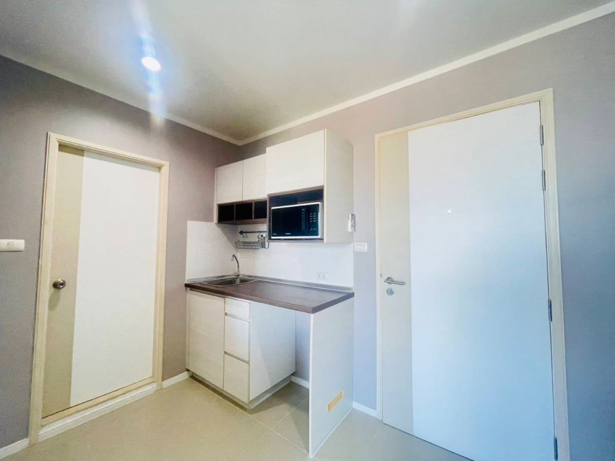 รูป เห็นวิวทะเลปลายๆ 🌕 🌕 🌕 ลุมพินี พาร์คบีช จอมเทียน ชั้น17 1ห้องนอน  30ตรม อาคารB🌕 🌕 🌕วิวถนน - รูปที่ 13/23