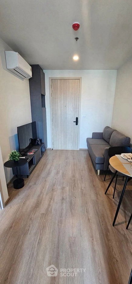 picture 1-BR Condo at Nue District R9 near MRT Phra Ram 9 (ID 2503936) - 4/15