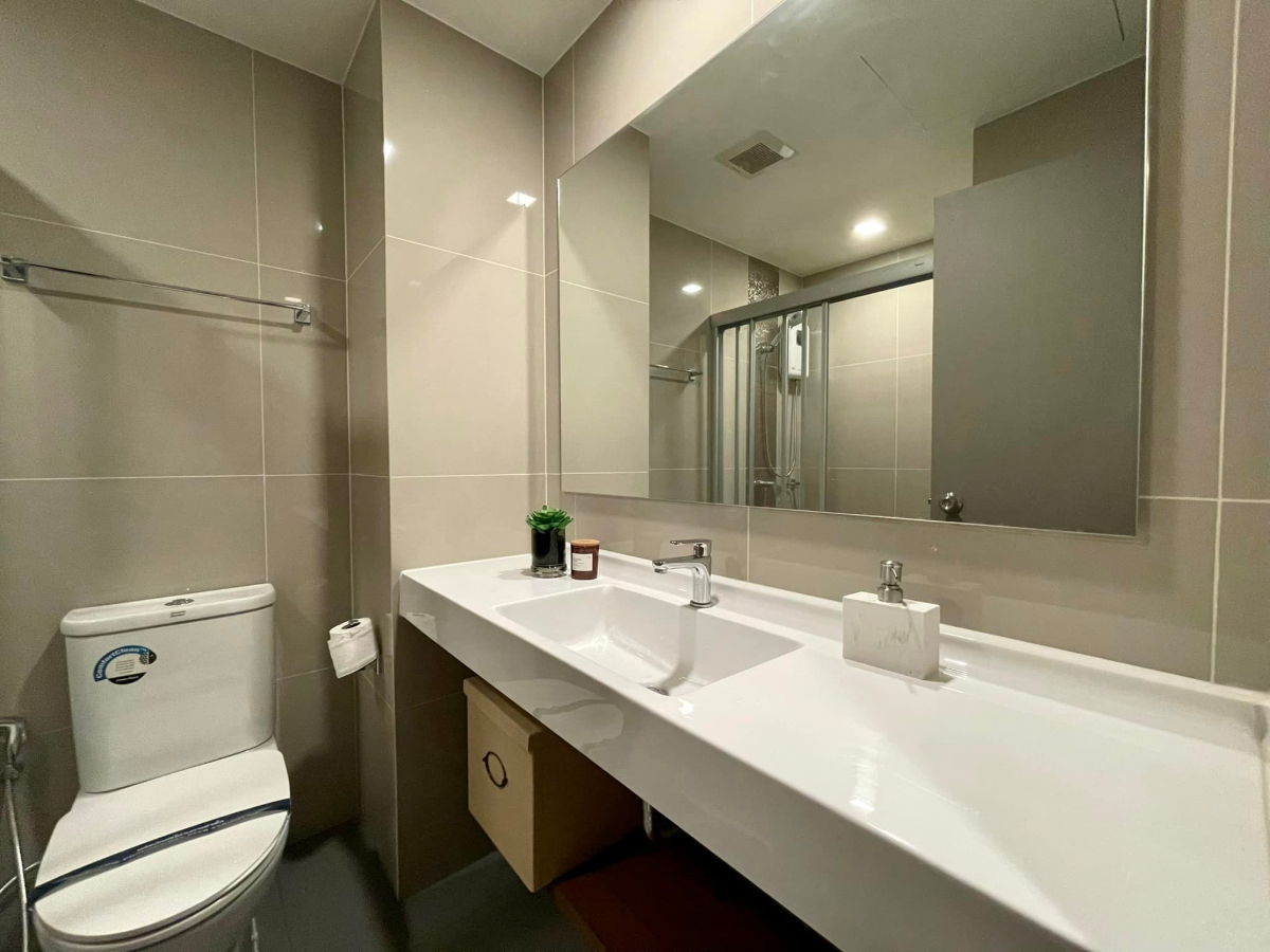 รูป ✅ ✅ IDEO Sathorn - Wongwienyai , 1 ห้องนอน พร้อมเข้าอยู่ ติดต่อไลน์ @bktasset โทร 095-325-8928 - รูปที่ 10/11