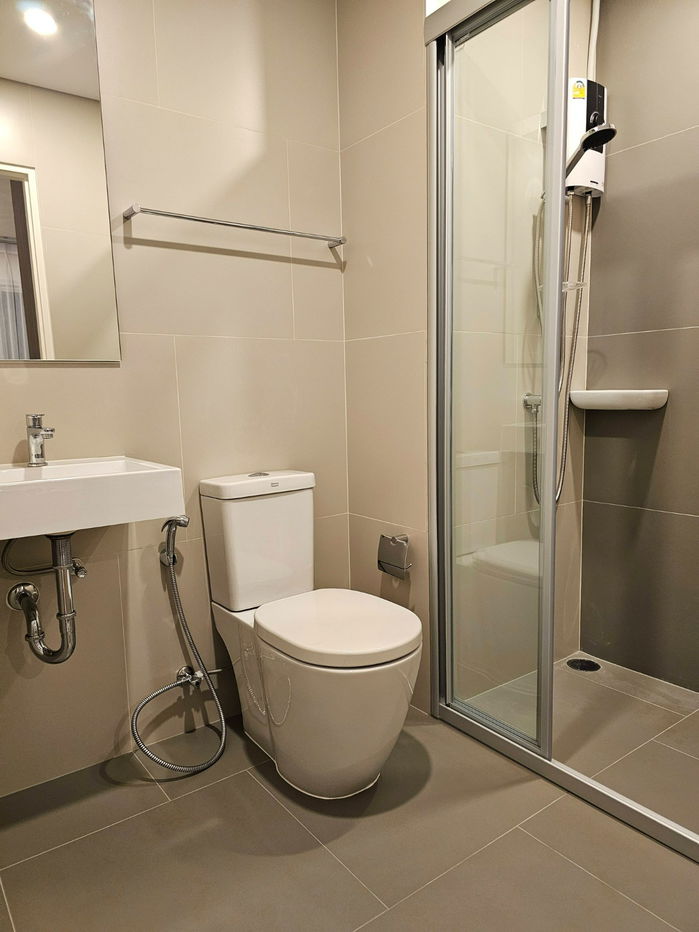 รูป 🟢ห้องสวย!! พร้อมเข้าอยู่!! 🟢ลุมพินี เพลส รัชดา - สาธุ ใกล้ เซ็นทรัลพระราม 3, BTS ช่องนนทรี สอบถาม📱ADD LINE @572aurac แอดมินตอบไว✨ - รูปที่ 7/8