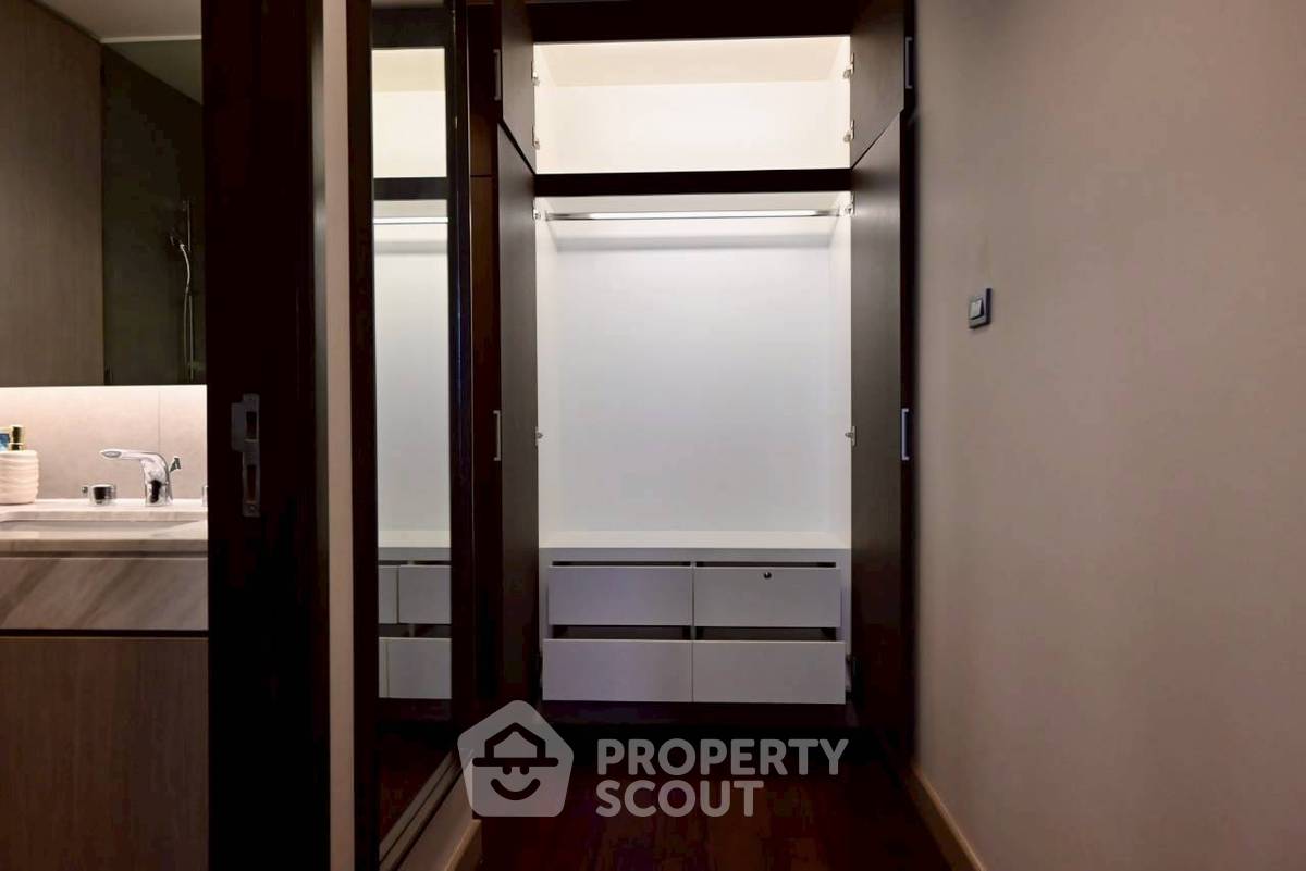 picture 2-BR Condo at PIYA RESIDENCE 28 near BTS Phrom Phong (ID 2479985) - 19/34