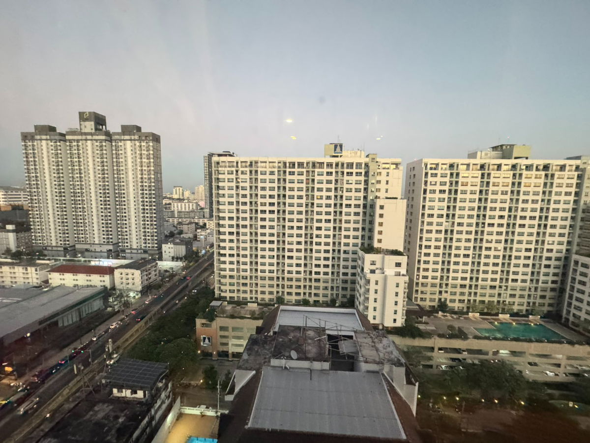 รูป ให้เช่าด่วน!! ห้องว่างพร้อมเข้าอยู่ 28 ธ.ค. 68 นี้ วิวสวย มีเครื่องซักผ้า / จองก่อนได้ก่อน✨คอนโด ไนท์บริดจ์ คอลลาจ รามคำแหง - รูปที่ 19/29