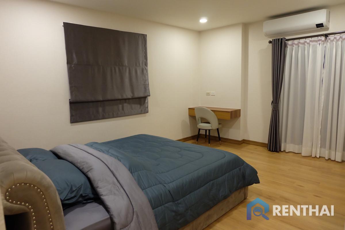 picture For Rent: 2-Storey Detached House with Private Swimming Pool - 19/25