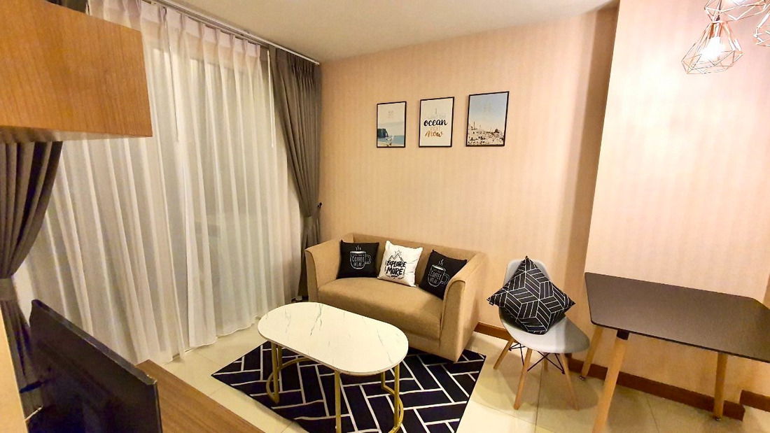 รูป Call : 091-545-5346 Condo Airlink Residence ใกล้ Airport Link ลาดกระบัง 35 ตารางเมตร ชั้น5 อาคาร 2 หน้าโครงการ ตกแต่งครบ (ขายพร้อมผู้เช่า) - รูปที่ 4/13