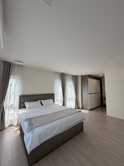 รูป ให้ เช่า บ้านเดี่ยว Villaggio3 ศรีนครินทร์-บางนา  พร้อมเข้าอยู่ เจ้าของโครงการ Land and Houses - รูปที่ 8/12