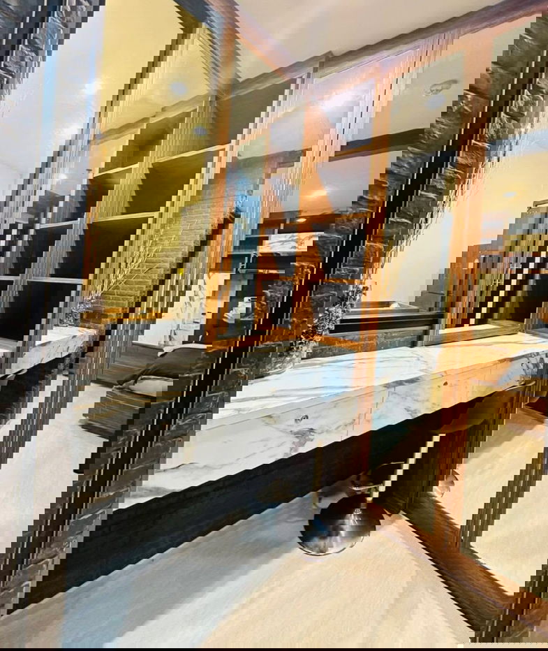 picture Life                            Asoke - 8/11