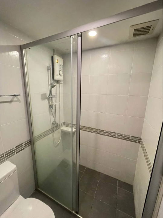 รูป ให้เช่า ลุมพินี เพลส บางนา กม.3 มีเฟอร์นิเจอร์+เครื่องใช้ไฟฟ้าครบ - รูปที่ 8/9