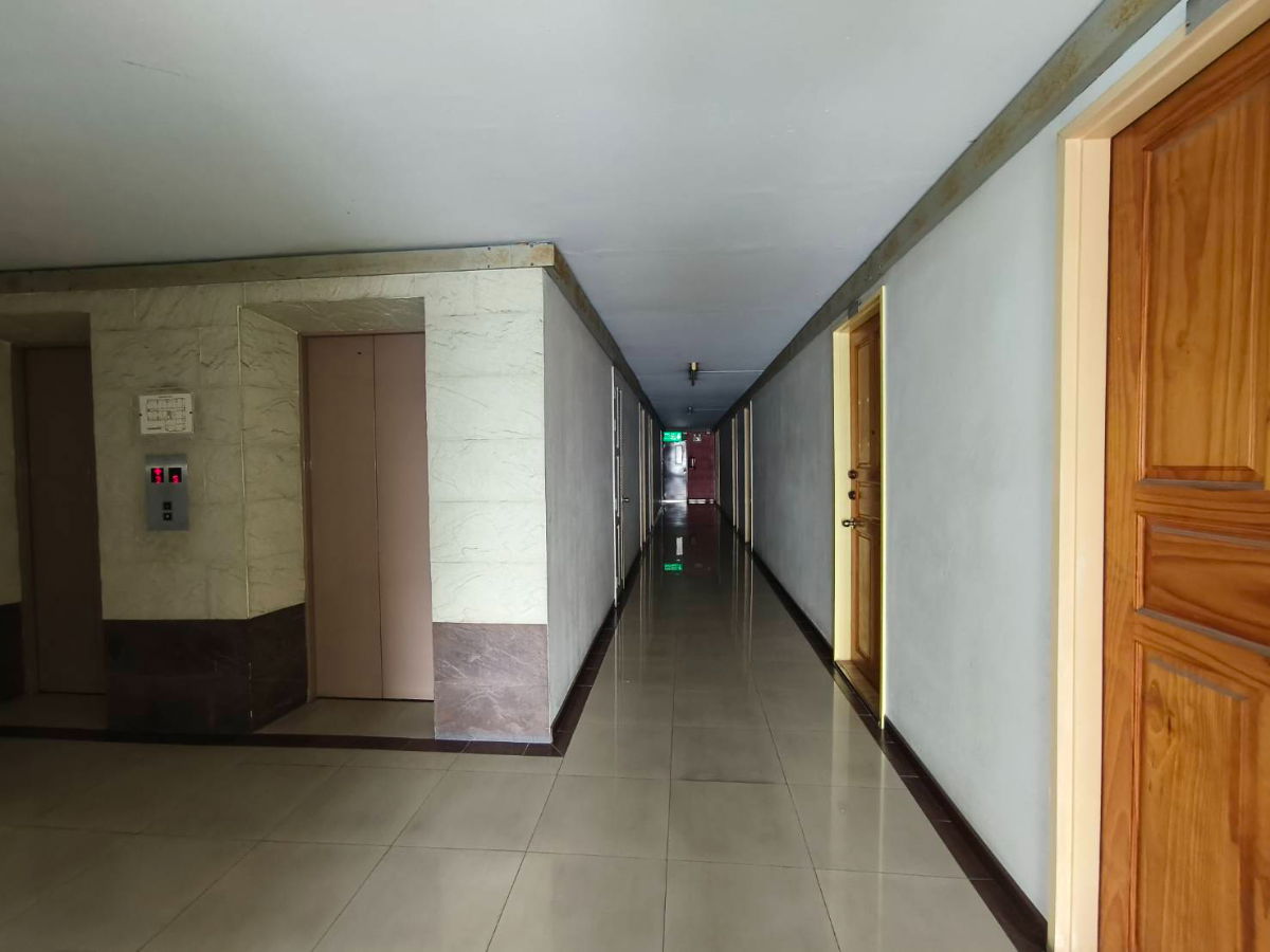 รูป ให้เช่าคอนโดรัชดา ซิตี้ (รัชดา ซอย 18 ) ประชาราษฎร์บำเพ็ญ​7 / ห้องสตูดิโอ 29 ตรม. เฟอร์นิเจอร์ครบชุด ใกล้รถไฟฟ้าใต้ดิน MRT ห้วยวาง / ค่าเช่า 6,800 บาท - รูปที่ 7/10