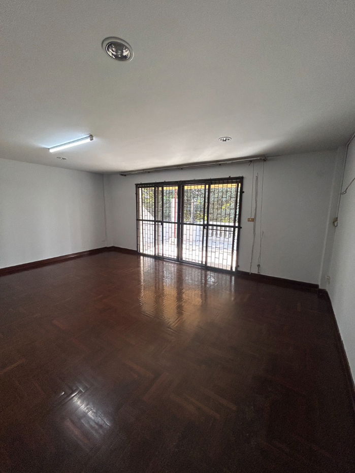 รูป Townhome for rent near BTS Punnawithi (SPSJP01) - รูปที่ 23/34