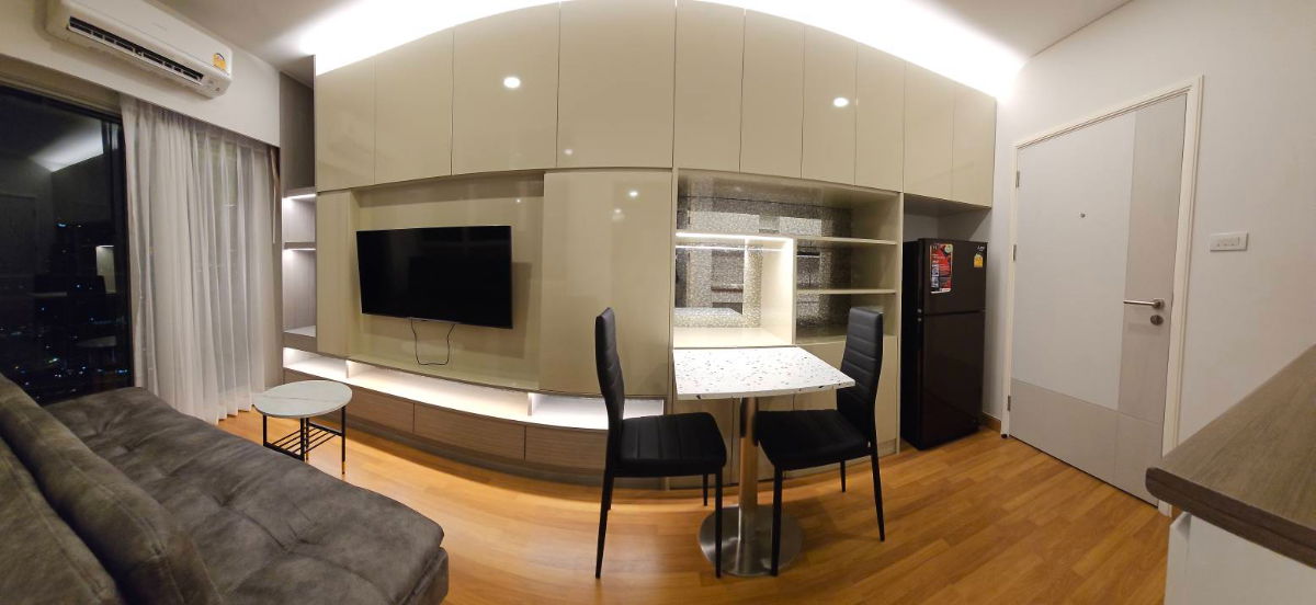 รูป 🏢 ให้เช่าคอนโด Lumpini Place รัชดา–สาธุ• BTS ช่องนนทรี💰 ค่าเช่า 13,500 บาท รหัส RS4387 - รูปที่ 8/14