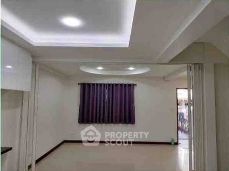picture 3-BR Townhouse in Samrong Nuea (ID 2431109) - 4/10
