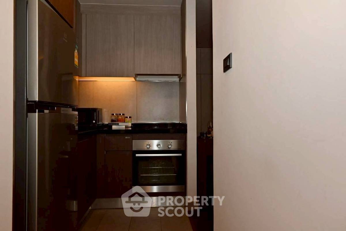 picture 2-BR Condo at PIYA RESIDENCE 28 near BTS Phrom Phong (ID 2479985) - 33/34