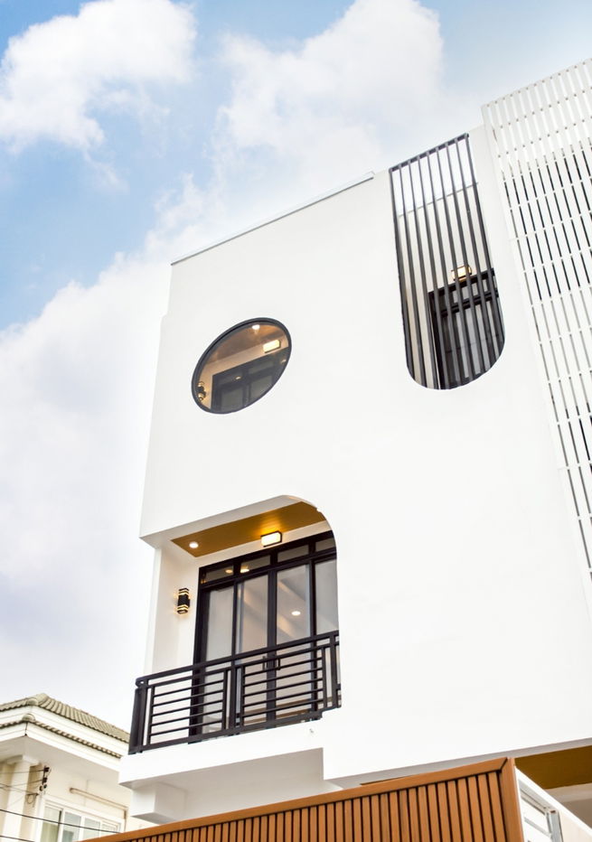 รูป ST0027 | ขาย Townhome 3 ชั้น “SNOW WHITE” ❌ จาก 7.59 ลบ. เหลือเพียง 7.29 ลบ. ✅ ฟรีค่าโอน 🚆 MRT  โชคชัย4 - รูปที่ 2/37