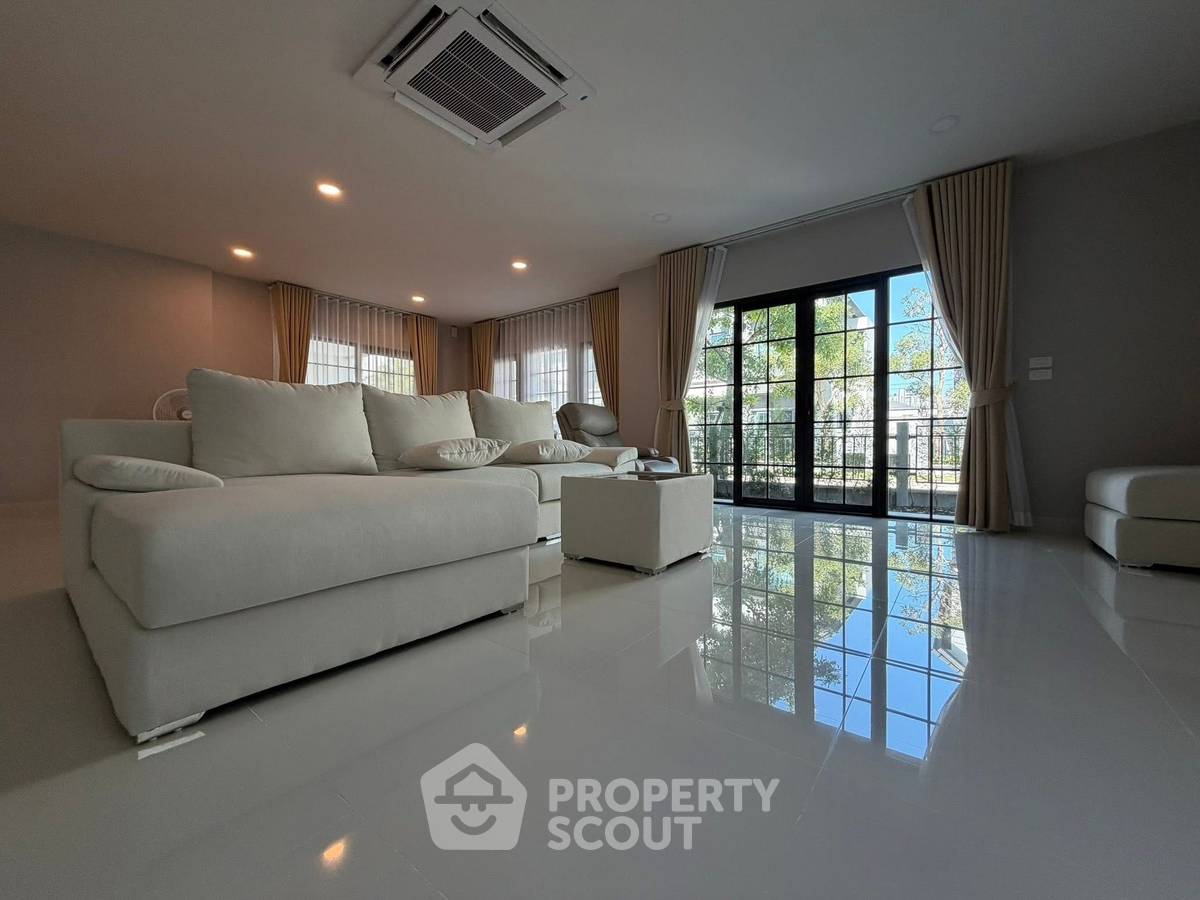 รูป บ้าน 4-ห้องนอน ที่ เซนโทร บางนา ใน บางแก้ว (ID 2505138) - รูปที่ 3/12