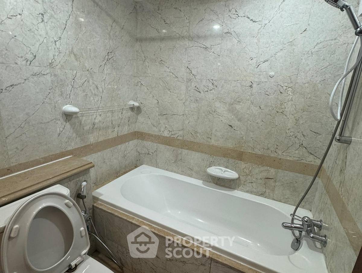 รูป คอนโด 2-ห้องนอน ที่ ออลซีซั่น แมนชั่น คอนโดมิเนียม ใกล้ BTS เพลินจิต (ID 1981244) - รูปที่ 2/15