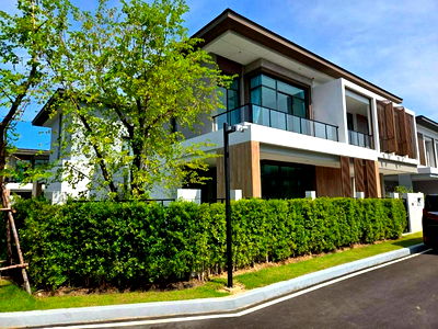 Houses for rent Samut Prakarn : 𝐅𝐨𝐫 𝐑𝐞𝐧𝐭: 𝐁𝐚𝐧𝐠𝐤𝐨𝐤 𝐁𝐨𝐮𝐥𝐞𝐯𝐚𝐫𝐝 𝐁𝐚𝐧𝐠𝐧𝐚 𝐊𝐦 𝟓 