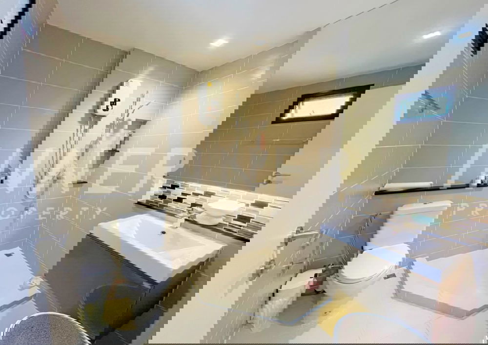 รูป 🏡🌳 角落独栋别墅出售!4 卧室,近 Mega Bangna 与 素万那普机场 - รูปที่ 10/26