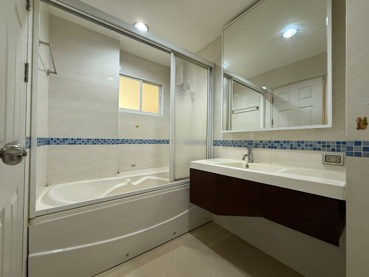 picture CG_RD06 Life @ Ratchada - Huay Kwang, Room available for rent. Line: @cgestate - 6/10