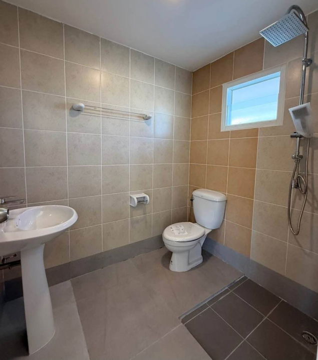 รูป ขายบ้าน กาญจน์กนกวิลล์ 10 บ้าน 2 ชั้นหลังใหญ่ ใกล้แม็คโครแม่เหียะ บ้านสังคมคุณภาพ พร้อมเข้าอยู่ SW003300 - รูปที่ 9/11