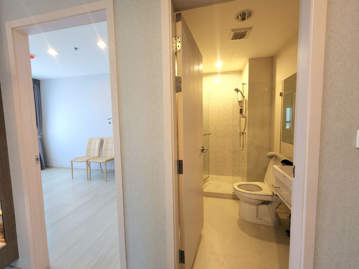 รูป **ห้องว่างครับผม ห้องแต่งสุดหรู แบบ 2 Bed**ให้เช่า **คอนโด ไลฟ์ ปิ่นเกล้า 2ห้องนอน 2ห้องน้ำ ชั้น17 ห้องมุม ทิศเหนือ ไม่ร้อนทั้งปี!! - รูปที่ 48/89