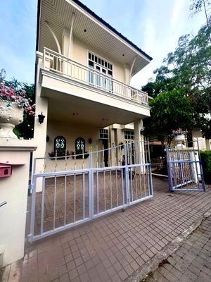 Houses for rent  Pratumnak Hill : For Rent Two-Storey Villa Tawaradi City Center 3 Bedrooms 3 Bathrooms
