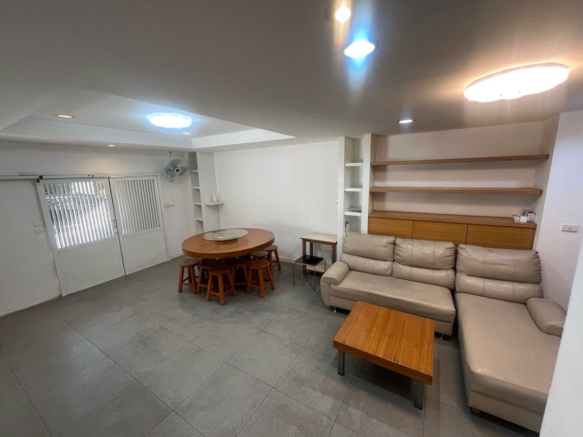 รูป P0485 ให้เช่า บ้านหรูใจกลางทองหล่อ โครงการบ้านกลางกรุง ทองหล่อ ทำเลสุขุมวิทชั้นใน - รูปที่ 13/24