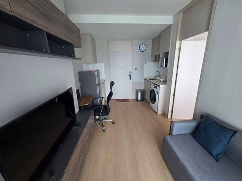 Rent, Lease, For Rent Condo Phetburi Makkasan Lumpini Suite Phetburi Makkasan Affordable price, under 20,000 THB. Interested? Line: @951qfbfi