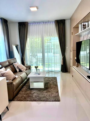 Houses for rent : [RENT]  HST0027    Villaggio 2 Srinakarin-Bangna     (ID with @in front, LINE ID:  @idhomeland)