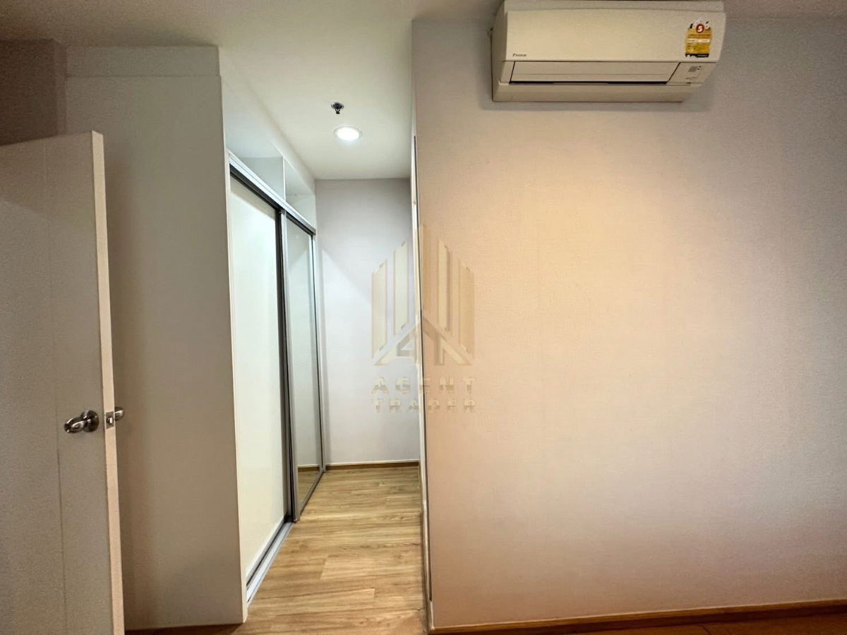 picture Fuse Chan -                  Sathorn  - 11/16