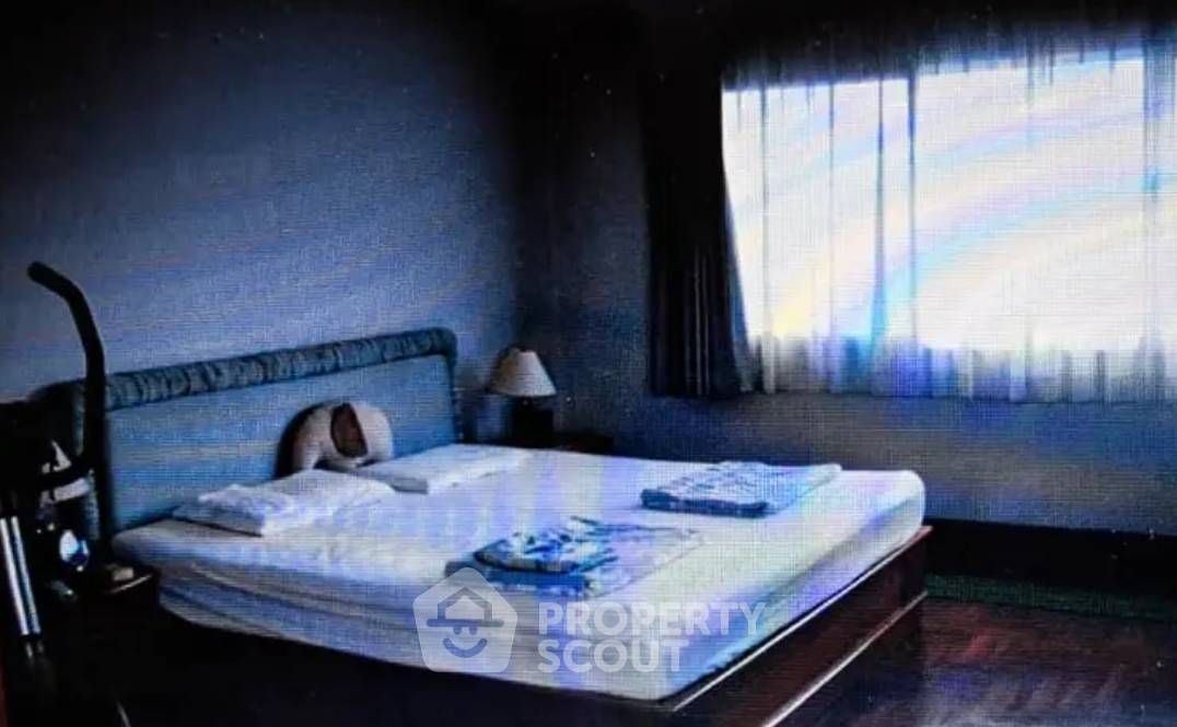 รูป คอนโด 2-ห้องนอน ที่ คอนโดมิเนียม 33 ทาวเวอร์ ใกล้ BTS พร้อมพงษ์ (ID 547761) - รูปที่ 3/6