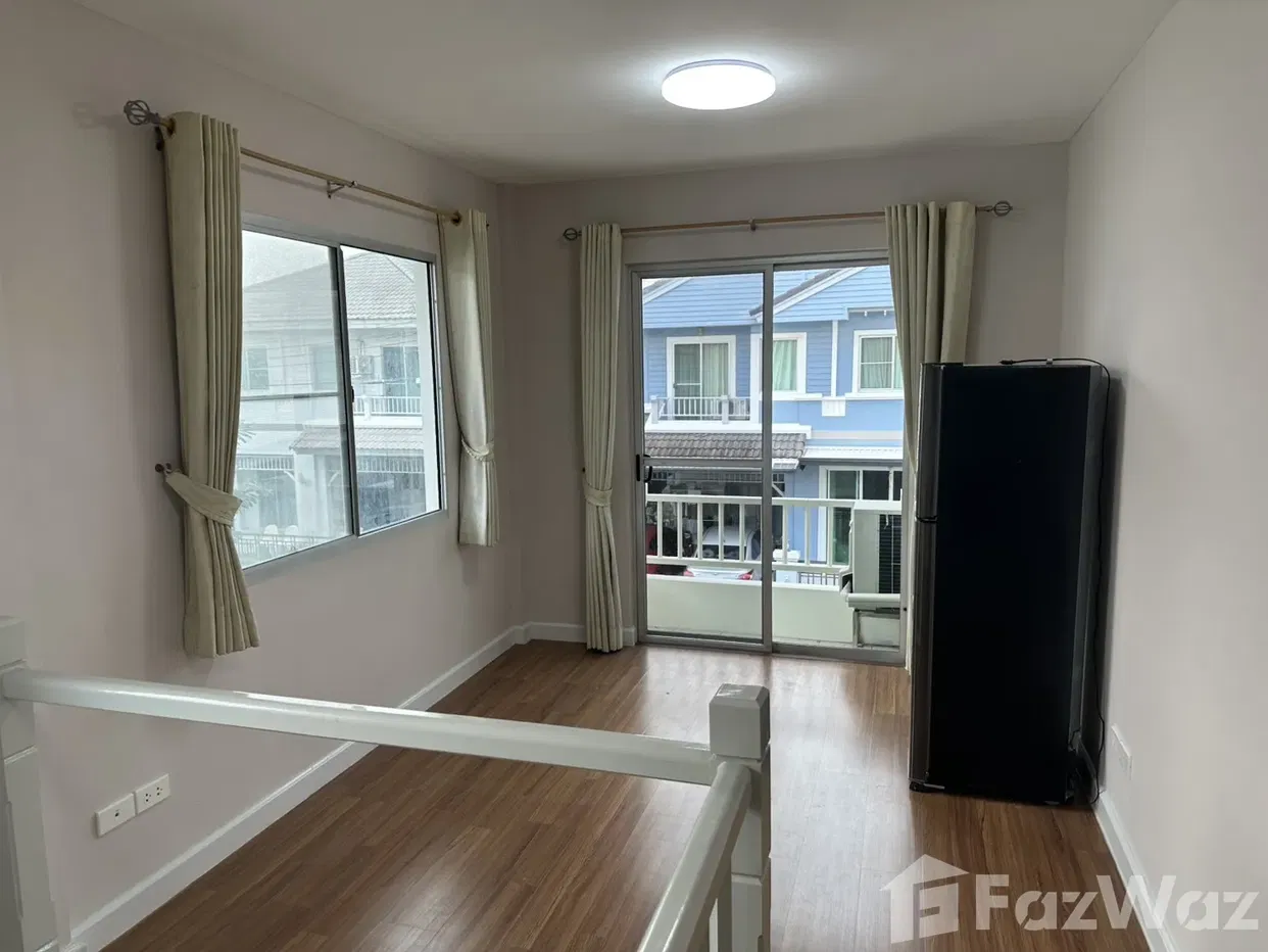 picture For Sale / Rent: Fully Renovated House (Corner Plot 5945909 - 15/41