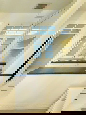 รูป หรูมาก รัชดาภิเษก40-48 BTSรัชโยธิน 800 ม. ให้เช่าทาวน์เฮาส์ 3 ชั้น พร้อมเฟอร์ฯครบครัน 22ตร.วา. 264 ตร.ม. 4นอน 3 น้ำ โฮมออฟฟิศ - รูปที่ 5/8