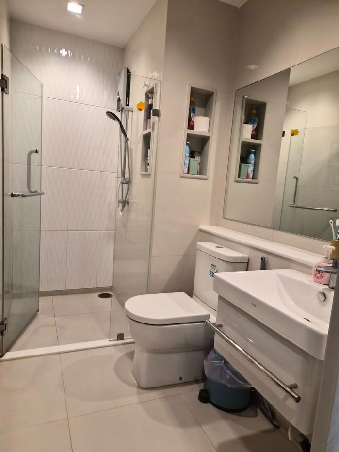 รูป Life Asoke - Rama 9 ห้องสวย ราคาดี สอบถามเพิ่มเติมได้ที่ Line @condorental - รูปที่ 9/10