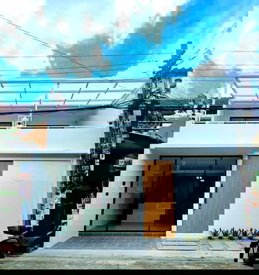 เช่าทาวน์โฮม โกลเด้น เพลส พระราม 9 : MRT ห้วยขวาง 500ม. 3นอน รร.นานาชาติรีเจนท์ 1.2 กม.ประชาราษฏร์บำเพ็ญ 10-18 ตลาดสดห้วยขวาง 1.4 กม.ทาวน์เฮ้าส์ 2 ชั้น รีโนเวทใหม่