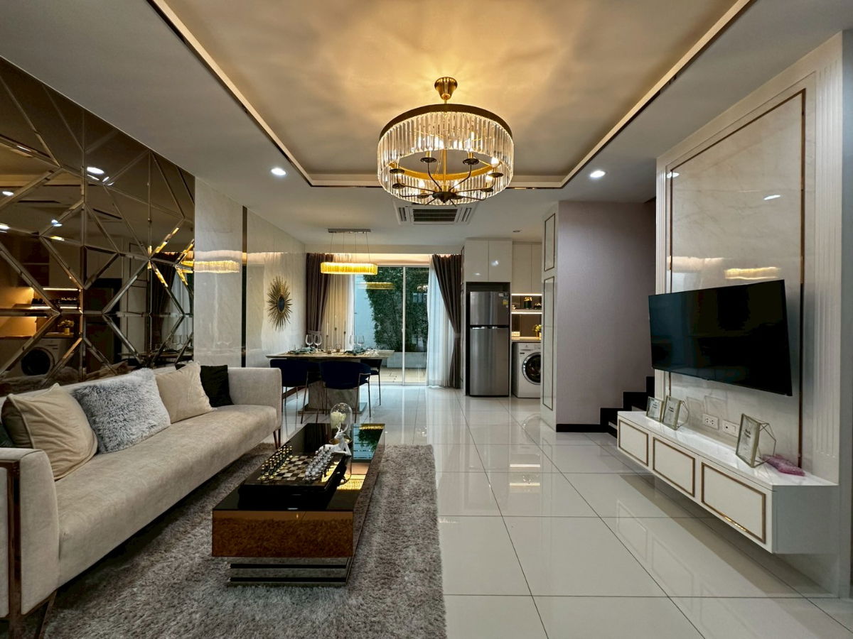 รูป ❤️💛💙โอกาสสุดท้าย! ทาวน์โฮมหรูใจกลางพระราม 3 เหลือเพียง 1 ยูนิตเท่านั้น! 🏡 Côté Maison Rama 3 – โคเต้ เมซอง พระราม 3 - รูปที่ 2/16