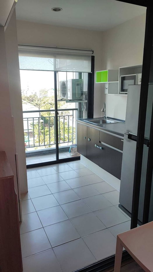 picture Hallmark Ngamwongwan - 8/9