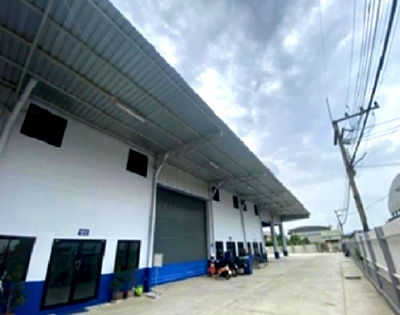 เช่าโรงงาน แฟคตอรี่แลนด์ : ให้เช่าโกดัง พร้อมสำนักงาน ซอยเทพกุญชร ตลาดไท คลองหลวง พื้นที่โกดัง 400 ตารางเมตร และ 600 ตารางเมตร / รถเทรลเลอร์เข้าออกได้